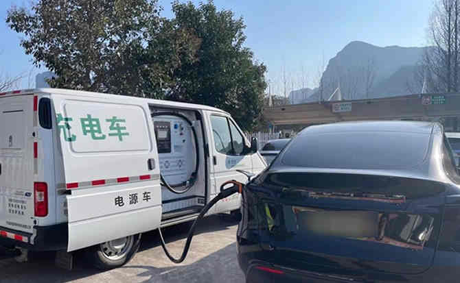 罗山汽车搭电