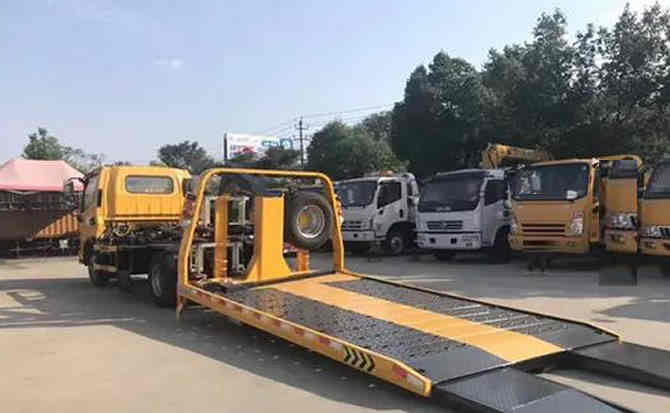 罗山汽车中途维修案例